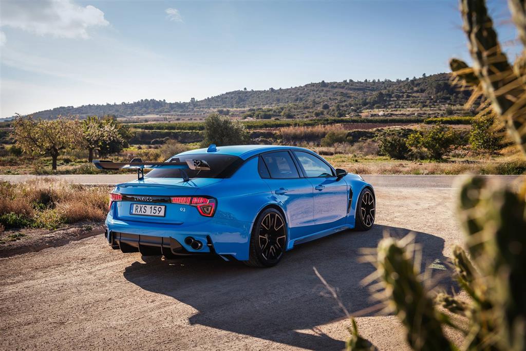 2019 LYNK & Co 03 Cyan Concept
